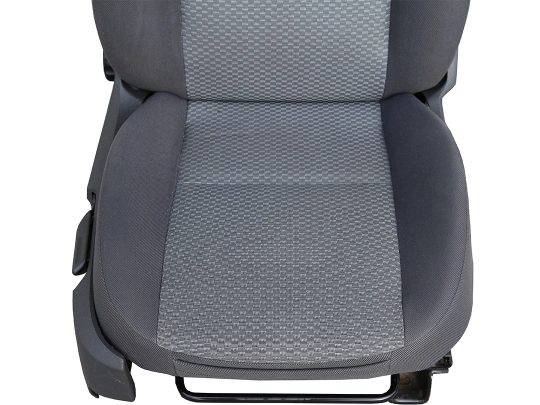 Pokrowce samochodowe, Pokrowce uniwersalne materiałowe.