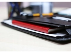 Aktówki samochodowe, Aktówki skórzane.