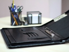 Aktówki samochodowe, Aktówki skórzane.