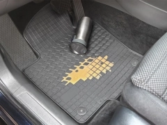 Dywaniki samochodowe, Dywaniki gumowe.