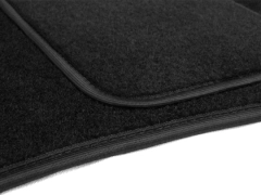 Dywaniki samochodowe, Dywaniki welurowe.