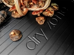 Maty samochodowe, Maty do bagażnika gumowe.