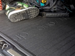 Maty samochodowe, Maty do bagażnika gumowe.