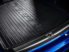 Maty samochodowe, Maty do bagażnika gumowe.