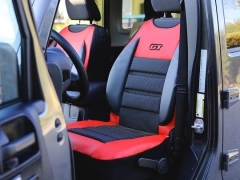 Maty samochodowe, Maty tłoczone skórzane, materiałowe.