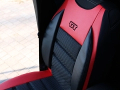 Maty samochodowe, Maty tłoczone skórzane, materiałowe.