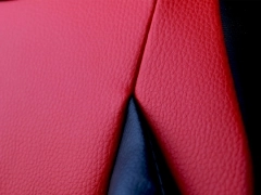 Maty samochodowe, Maty tłoczone skórzane, materiałowe.