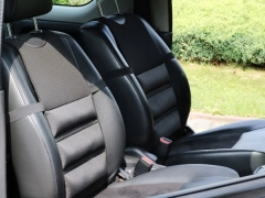 Maty samochodowe, Maty tłoczone materiałowe.