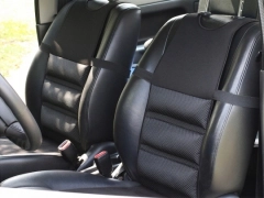 Maty samochodowe, Maty tłoczone materiałowe.