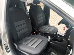 Maty samochodowe, Maty tłoczone materiałowe.