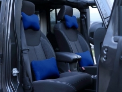 Poduszki samochodowe, Poduszki korygujące alkantara.