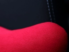 Poduszki samochodowe, Poduszki korygujące alkantara.