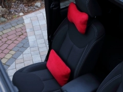 Poduszki samochodowe, Poduszki korygujące alkantara.