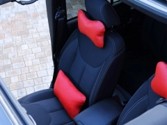 Poduszki samochodowe, Poduszki korygujące skórzane.