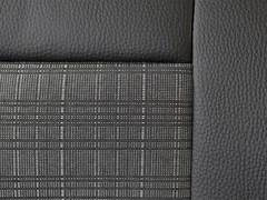 Maty samochodowe, Maty tłoczone materiałowe, skórzane.