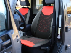 Pokrowce samochodowe, Pokrowce uniwersalne materiałowe, skórzane.