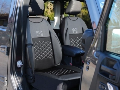 Maty samochodowe, Maty tłoczone skórzane, materiałowe.