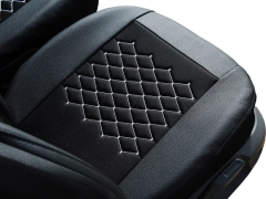 Maty samochodowe, Maty tłoczone skórzane, materiałowe.