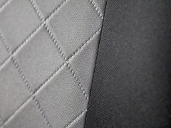 Pokrowce samochodowe do Toyota Corolla Cross Hybrid (2022-...). Pokrowce miarowe materiałowe pasują do Toyota Corolla Cross Hybrid (2022-...).