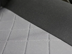 Pokrowce samochodowe do Toyota Corolla Cross Hybrid (2022-...). Pokrowce miarowe materiałowe pasują do Toyota Corolla Cross Hybrid (2022-...).