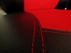 Koszulki samochodowe, Koszulki na siedzenia alkantara, skórzane.