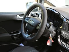 Pokrowce samochodowe, Pokrowce na kierownice skórzane.