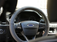 Pokrowce samochodowe, Pokrowce na kierownice skórzane.