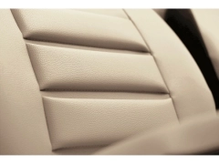 Maty samochodowe, Maty tłoczone skórzane w kolorze beżowy,.